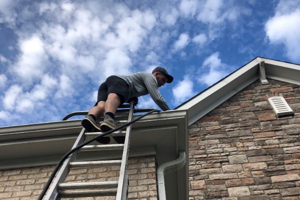 Gutter Cleaning Services in Bee Cave TX